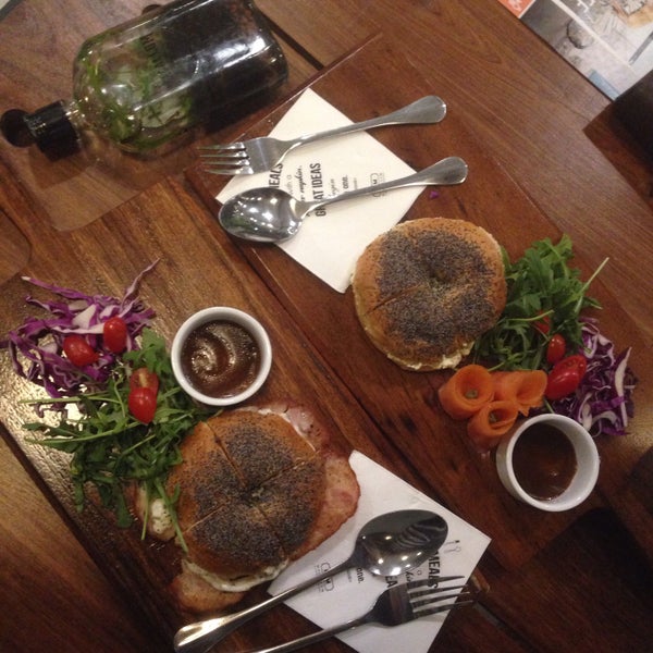 Macallum Connoisseurs Coffee Company 211 tips from 6294 visitors