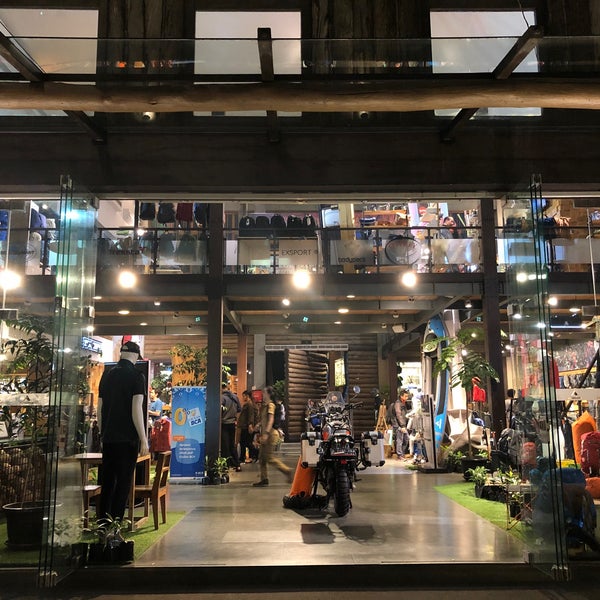  Eiger  Adventure Store  Toko Alat Olahraga di Bandung
