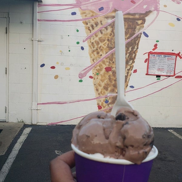 Two Scoops Creamery Ice Cream Shop in Elizabeth
