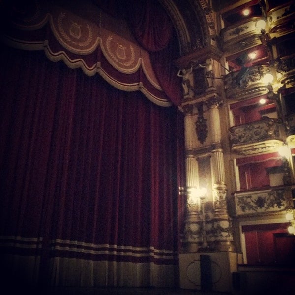 Photo prise au Teatro Bellini par Alessandro S. le12/22/2013