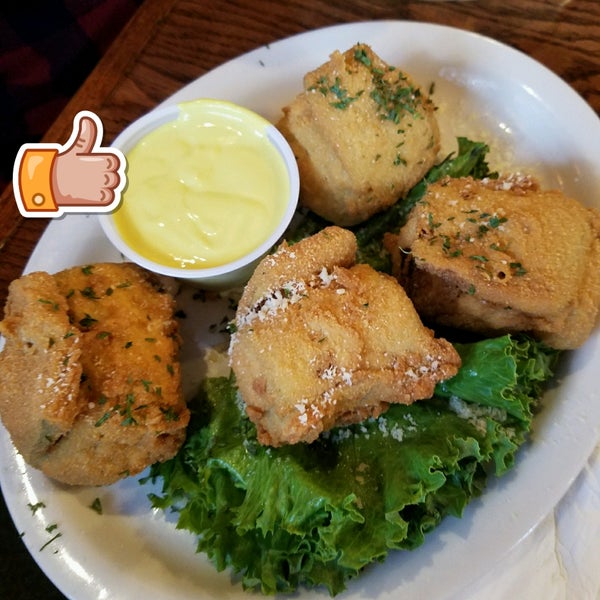 Leo's Pub & Grille Bar in Mount Pleasant