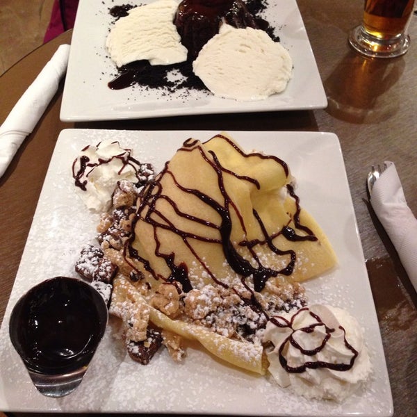 Foto tomada en Spin Dessert Cafe  por Anna I. el 1/29/2014