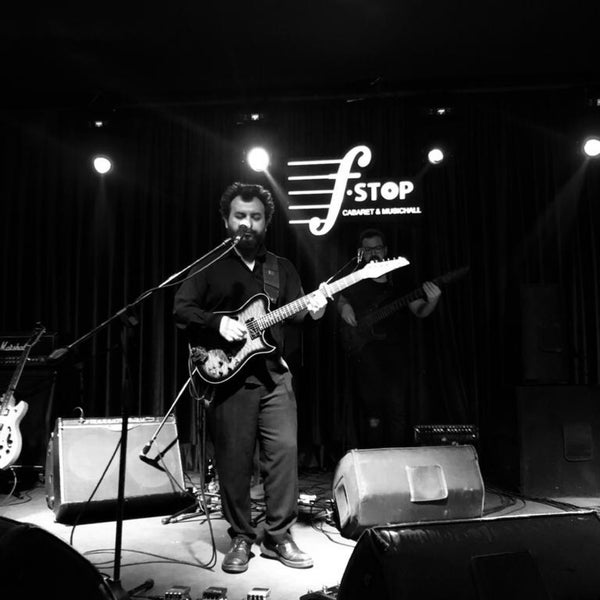 5/2/2019 tarihinde Nail Ü.ziyaretçi tarafından F Stop Cabaret &amp; Musichall'de çekilen fotoğraf
