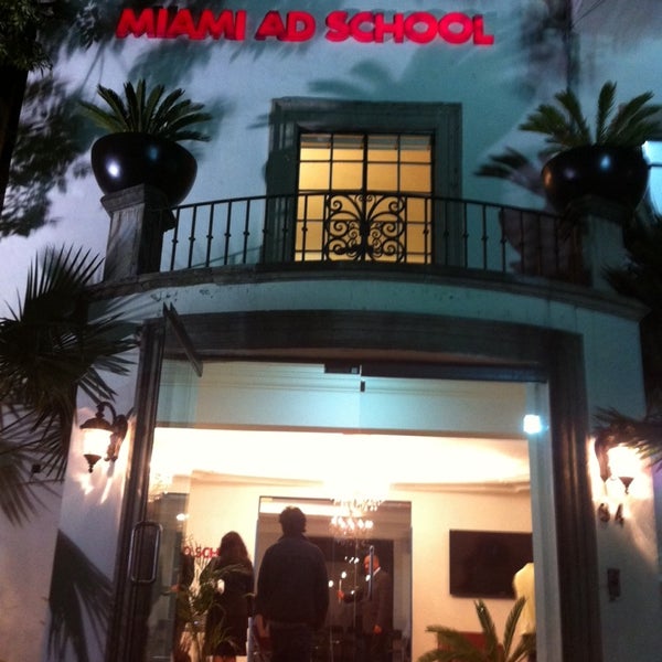 Foto tirada no(a) Miami Ad School por Diego M. em 3/14/2014