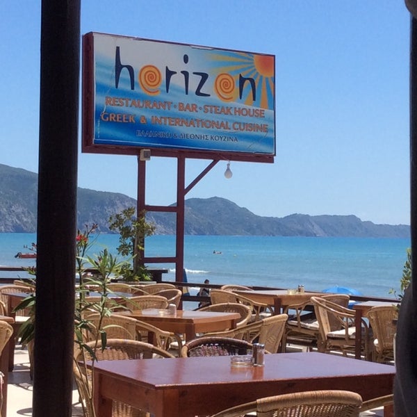Foto tomada en Horizon Restaurant  por Sergei V. el 5/21/2014