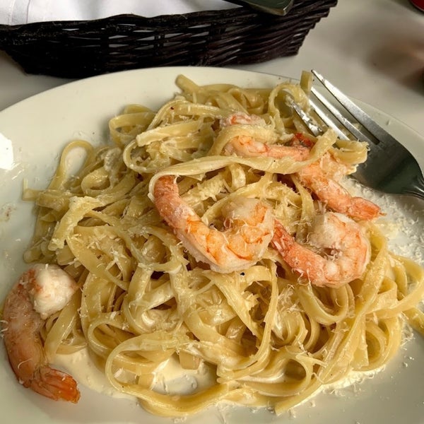 Italianni's Pizza, Pasta & Vino 176 tips