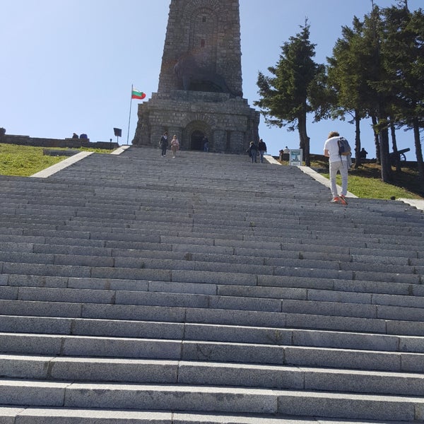 Храм памятник Шипка