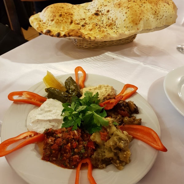6/24/2018 tarihinde Abderrahman B.ziyaretçi tarafından Antakya Restaurant'de çekilen fotoğraf