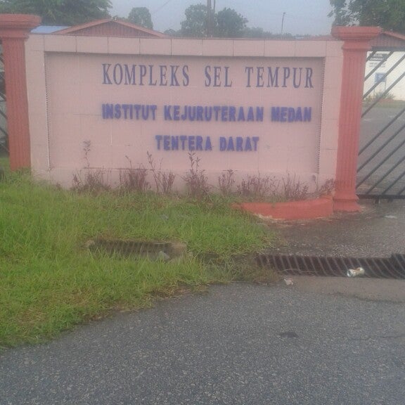 Ikem Kem Mahkota Kluang Johor