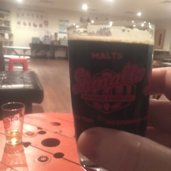 Foto tomada en Shmaltz Brewing Company  por Keith R. el 11/27/2018