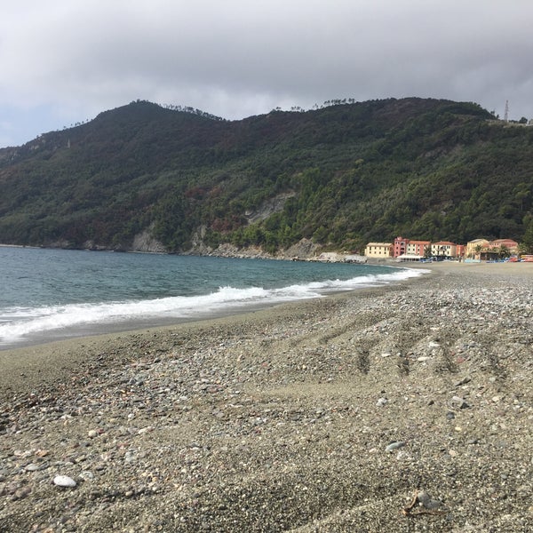 Photos at Spiaggia di Riva Trigoso Sestri Levante, Liguria Photos at Spiaggia di Riva Trigoso Sestri Levante, Liguria