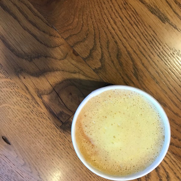 Photo taken at Peet&#39;s Coffee &amp; Tea by Maddy C. on 1/29/2018