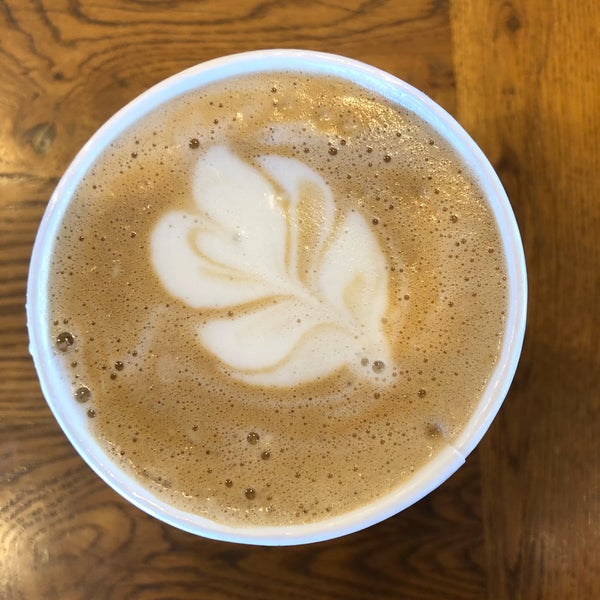 Photo taken at Peet&#39;s Coffee &amp; Tea by Maddy C. on 3/19/2019