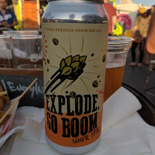 Foto tomada en Tioga-Sequoia Brewing Company  por Kent E. el 8/25/2019