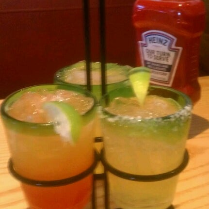 Photo taken at Chili&#39;s Grill &amp; Bar by Yvette V. on 11/4/2012