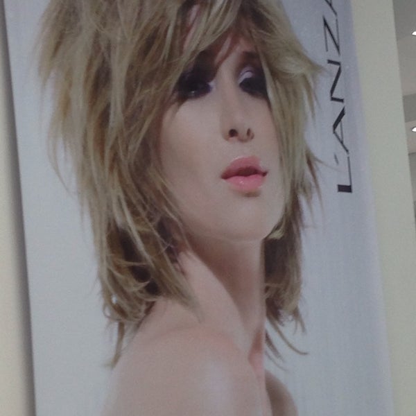 10/18/2013에 Ana Flavia G.님이 Spot Hair Salon에서 찍은 사진