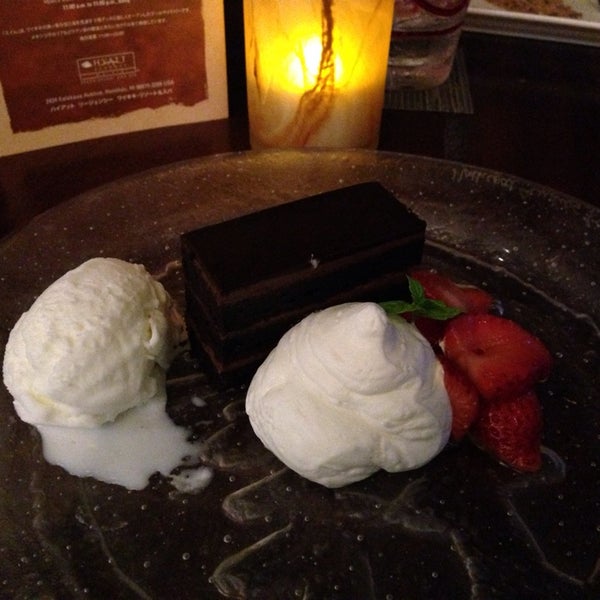 Photo taken at Japengo Restaurant by Valerie K. on 1/31/2014