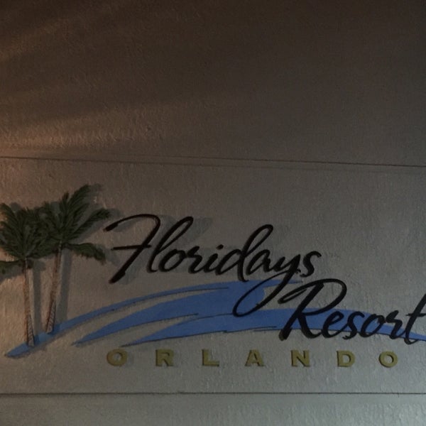 Foto diambil di Floridays Resort Orlando oleh Carlos Humberto L. pada 12/19/2015