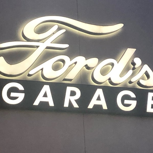 Das Foto wurde bei Ford&#39;s Garage von Klausi M. am 8/23/2019 aufgenommen