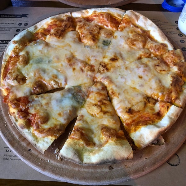8/28/2018에 Hazal T.님이 Pizza Job’s에서 찍은 사진