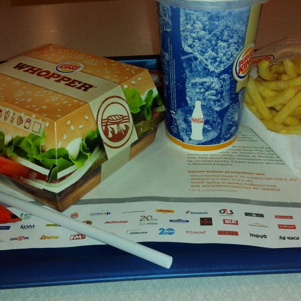 Foto tirada no(a) Burger King por Alkaya Ş. em 11/25/2014