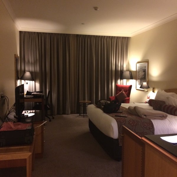 Photo taken at Duxton Hotel by Rachelle Elise E. on 5/11/2014