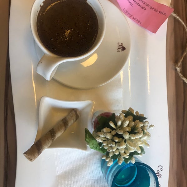 10/31/2017 tarihinde Zeynep M.ziyaretçi tarafından Coffee Mırra'de çekilen fotoğraf