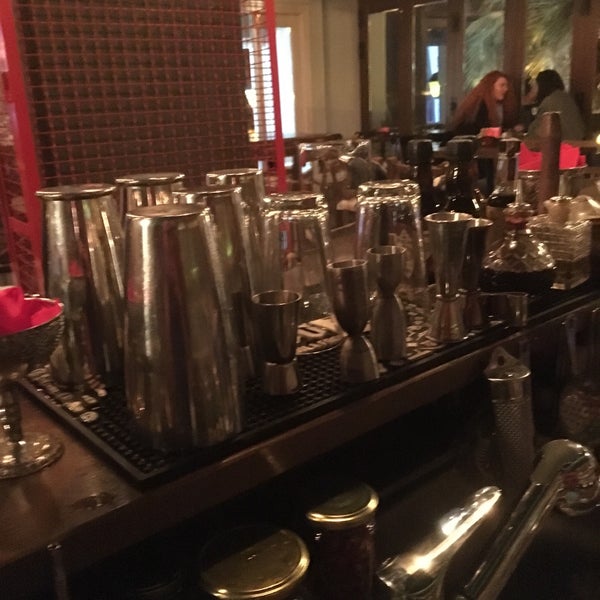 Foto diambil di The Rum Bar cocktails &amp; spirits oleh Kalopitas M. pada 11/1/2017