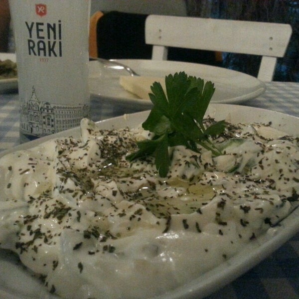 Foto tomada en Akçakoca Nosta Balık Restaurant  por S S. el 10/15/2016
