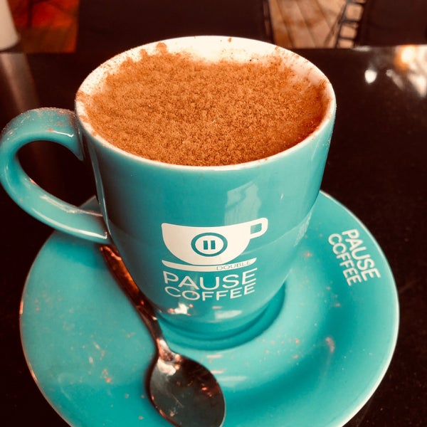รูปภาพถ่ายที่ Double Pause Coffee โดย Emre A. เมื่อ 2/24/2019