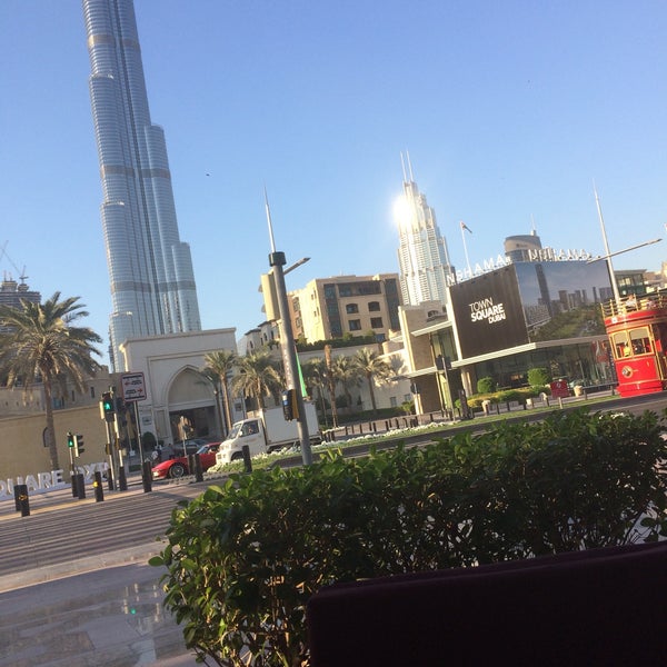 Nice location with a view to the burj , food is very nice service as well , portions are small but it's fine am in diet