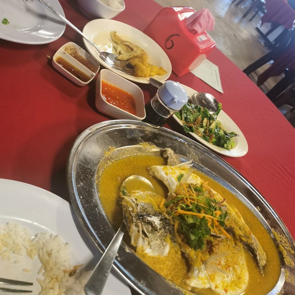 Sg bagan seafood restaurant