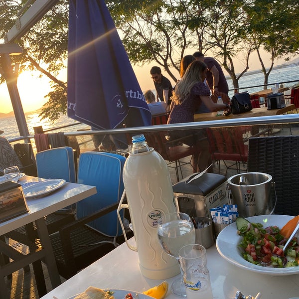 7/23/2021 tarihinde Ufuk C.ziyaretçi tarafından Mavi Park Restaurant'de çekilen fotoğraf