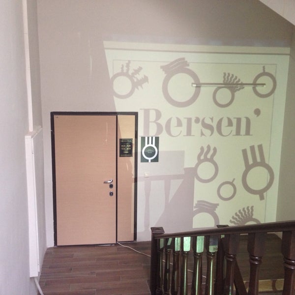 Стасова 182 краснодар. Микаберидзе. Нужны модели на блонд. Салон берсень. Биозавивка на короткие волосы крупные.