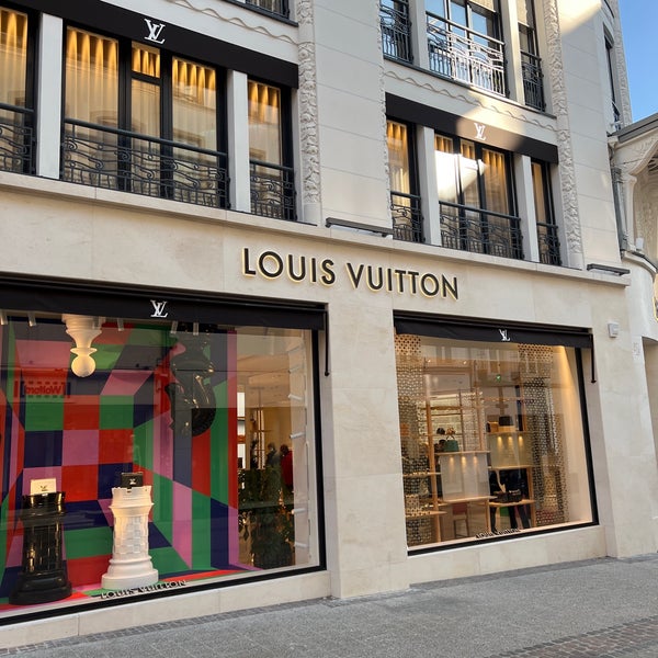 Louis Vuitton Luxembourg Store in Luxembourg, Luxembourg