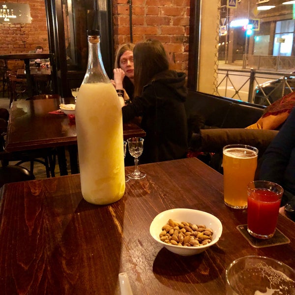 3/24/2019にТатьяна С.がThe Wall Barで撮った写真