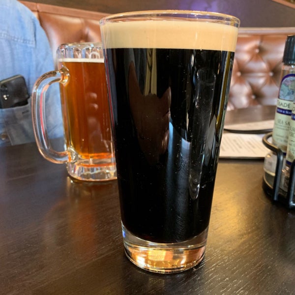 Foto tirada no(a) Mickey Finn&#39;s Brewery por Zardoz E. em 3/22/2019