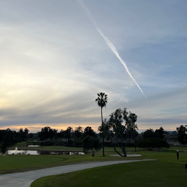 Foto tomada en Rancho San Joaquin Golf Course  por Johann D. el 2/3/2023