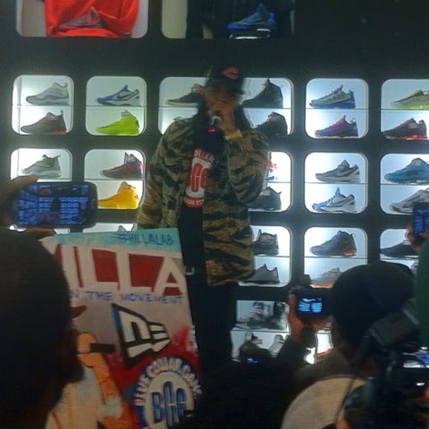 nearest sneaker villa