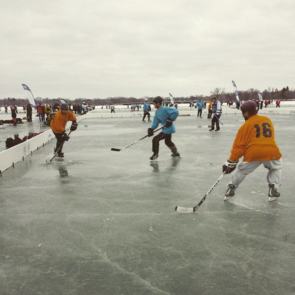 Foto tomada en U.S. Pond Hockey Championship  por Tim M. el 1/17/2015