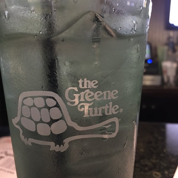 Photo taken at The Greene Turtle Sports Bar &amp; Grille by Wimby on 4/18/2019