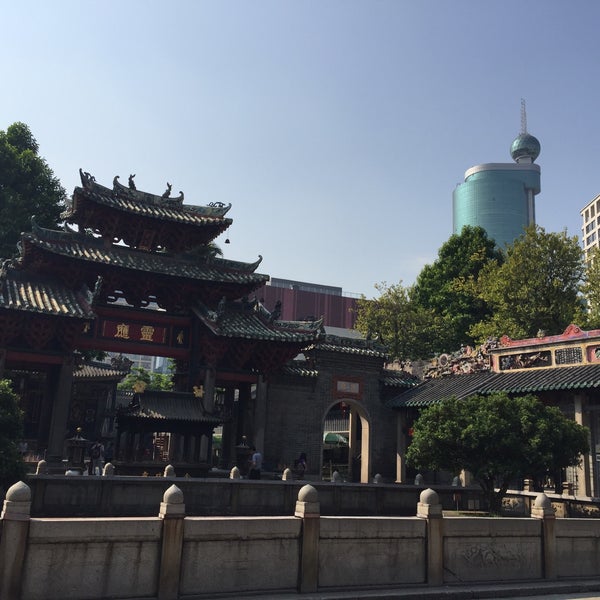 Photo taken at Zumiao (Foshan Ancestral Temple) by Ma M. on 10/22/2015