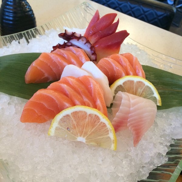 Foto tomada en Heart Sushi  por Livia F. el 6/21/2014