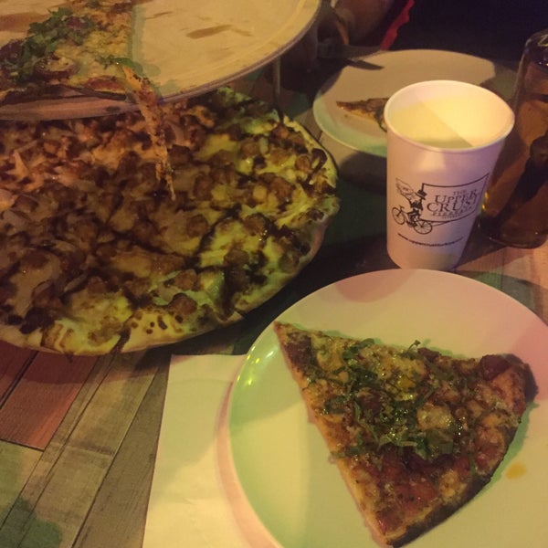 8/11/2017 tarihinde Serhat D.ziyaretçi tarafından The Upper Crust Pizzeria'de çekilen fotoğraf