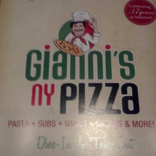 2/16/2013 tarihinde Mark W.ziyaretçi tarafından Gianni&#39;s NY Pizza'de çekilen fotoğraf