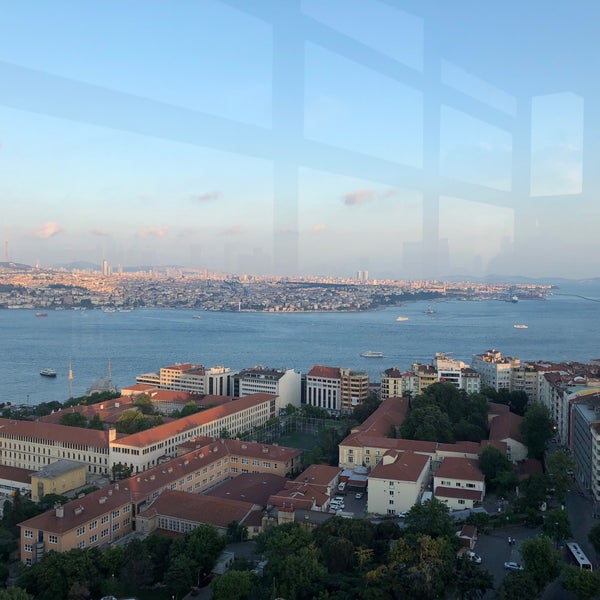 Das Foto wurde bei Safran Restaurant  InterContinental Istanbul von MRC am 5/21/2018 aufgenommen