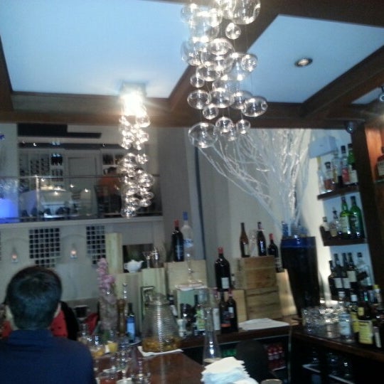 1/20/2013 tarihinde Bill L.ziyaretçi tarafından Marcony Restaurant'de çekilen fotoğraf