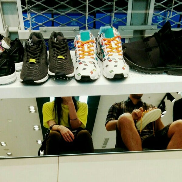 adidas promenada