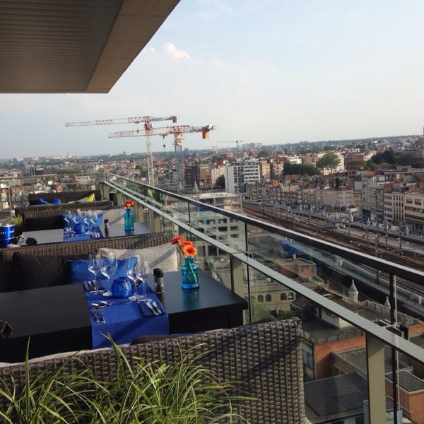 Belle vue sur Anvers depuis la terrasse panoramique du Lindner Hotel.
