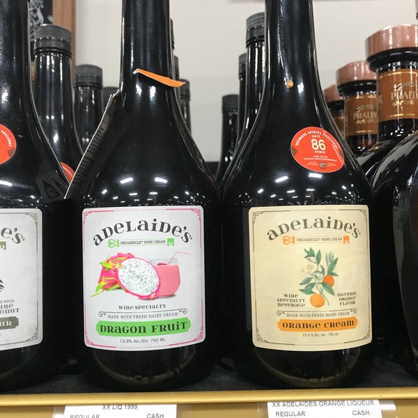 Foto tirada no(a) Frugal MacDoogal Beverage Warehouse por Dawn M. em 12/31/2018